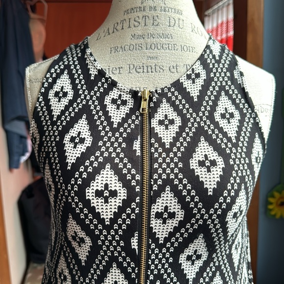 Bel Kazan (Anthropology) geometric design black and beige size L - Picture 3 of 10